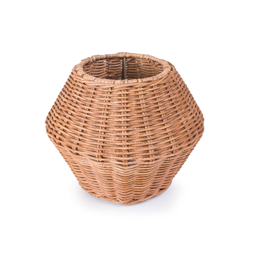 Vaso Rattan Paola Ribeiro - L:16,5 X P:16,5 X A:12 CM
